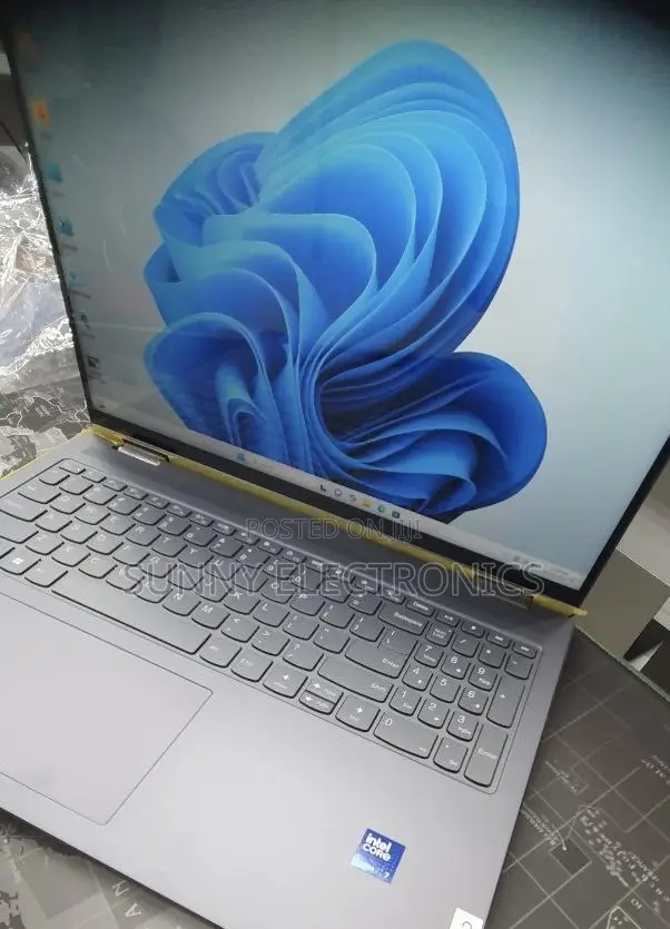 New Laptop Lenovo Yoga 7 15ITL5 16GB Intel Core Ultra 7 SSD 1T