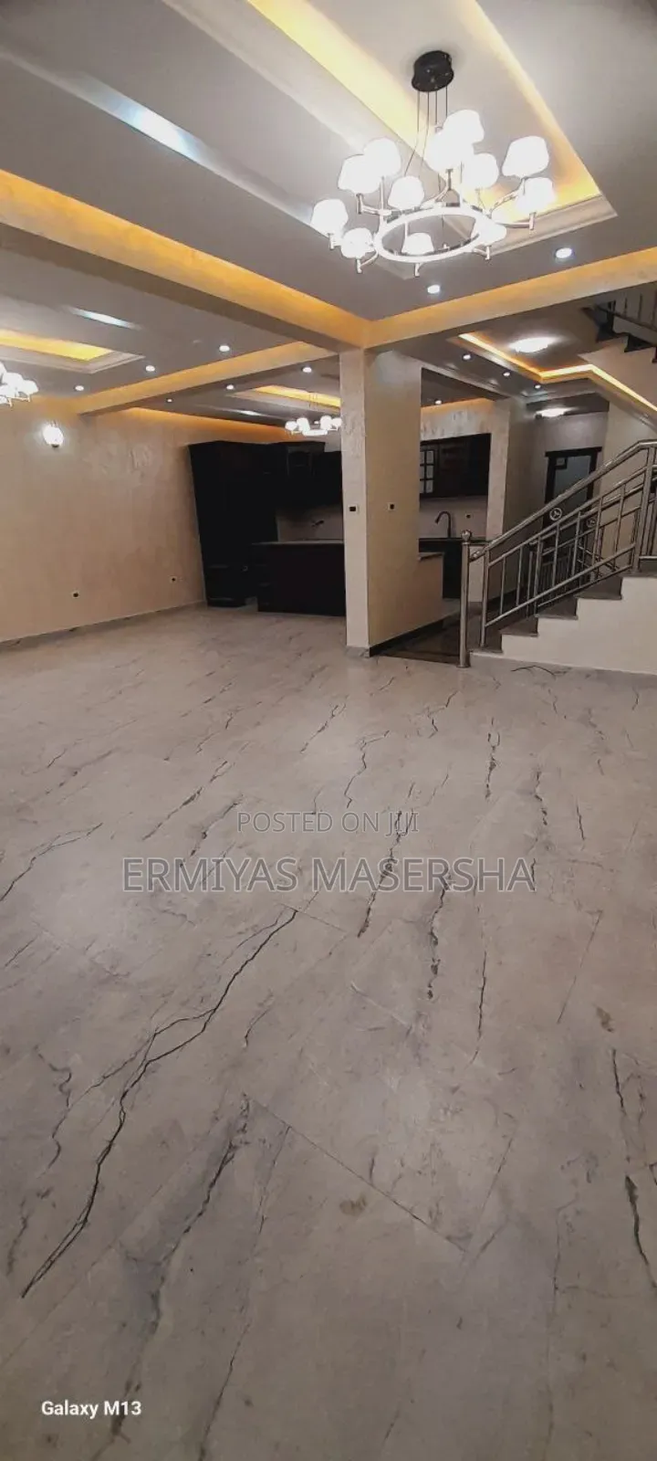 8bdrm House in Yeka for sale