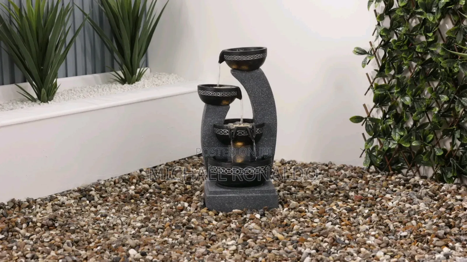 Indoor Fountain የቤት ውስጥ ፋውንቴን