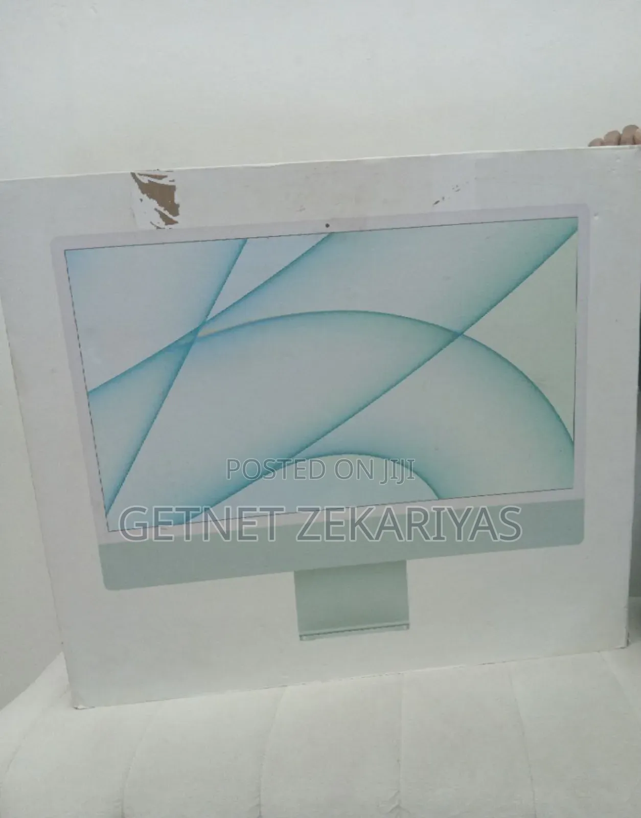 New Desktop Computer Apple iMac 8GB Apple M1 Pro SSD 256GB