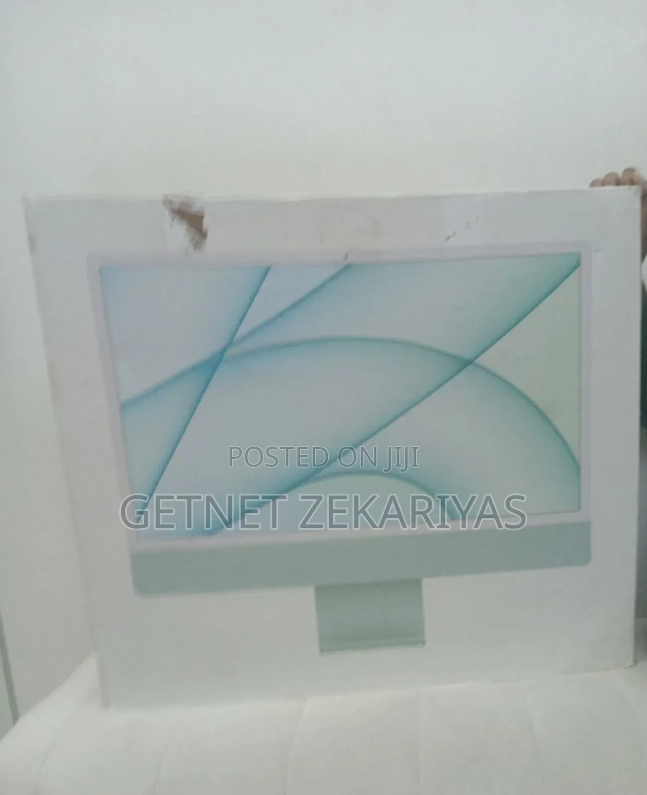 New Desktop Computer Apple iMac 8GB Apple M1 Pro SSD 256GB