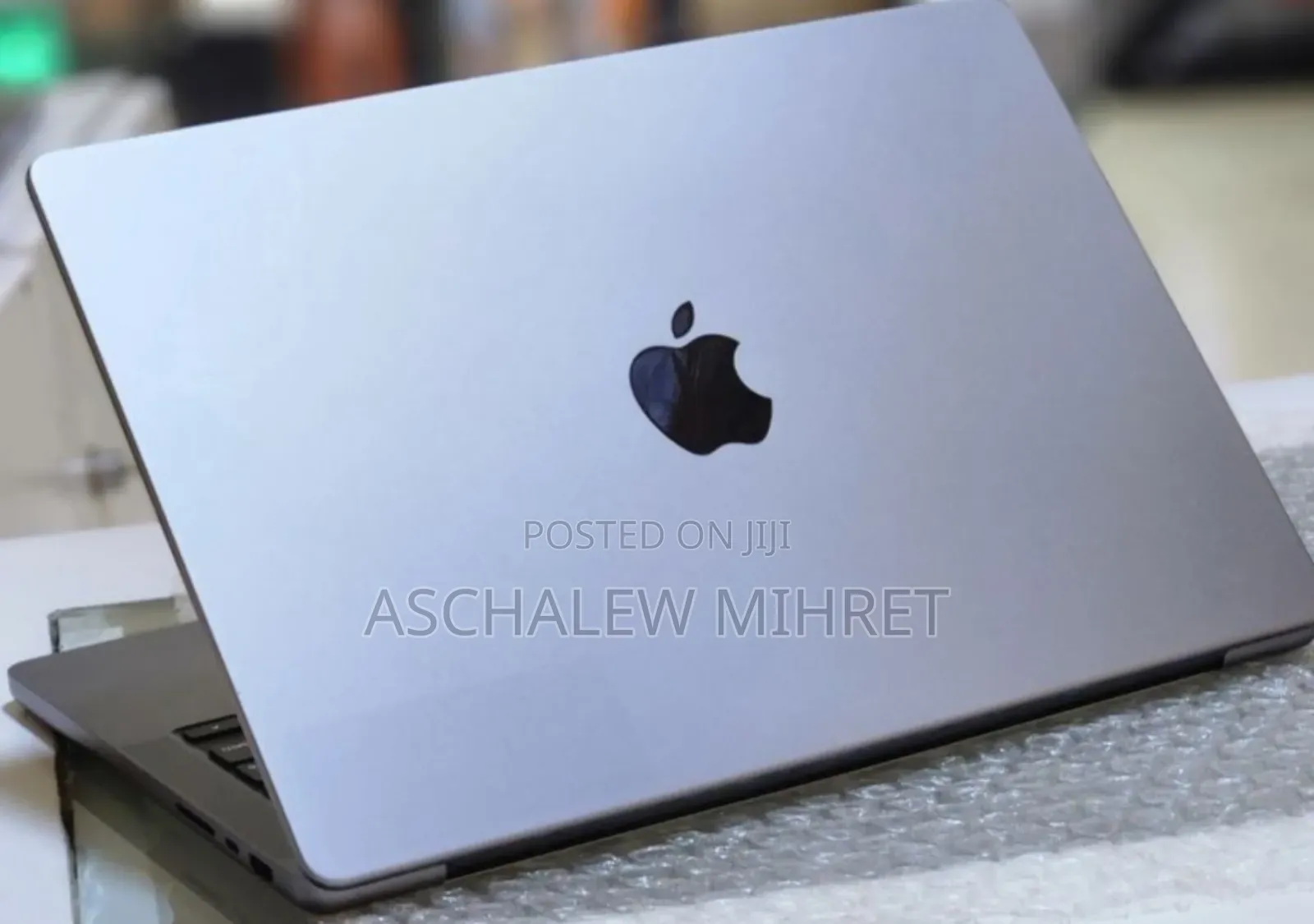 New Laptop Apple MacBook Pro M1 16GB Apple M1 Pro SSD 512GB