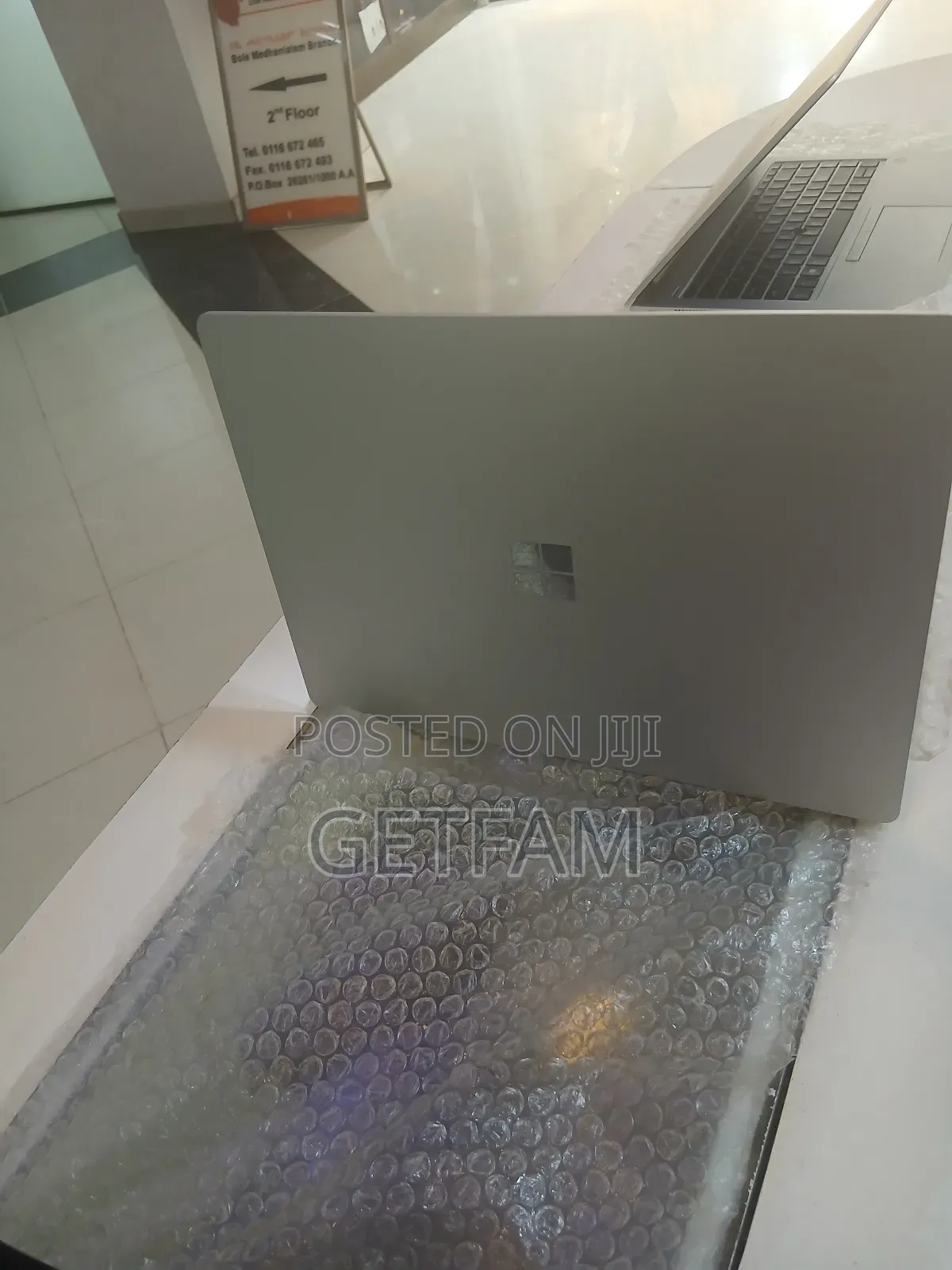 New Laptop Microsoft Surface 16GB Intel Core I7 SSD 512GB