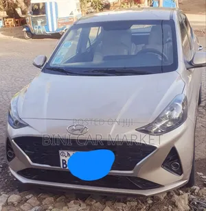 Photo - Hyundai I10 2021 Silver