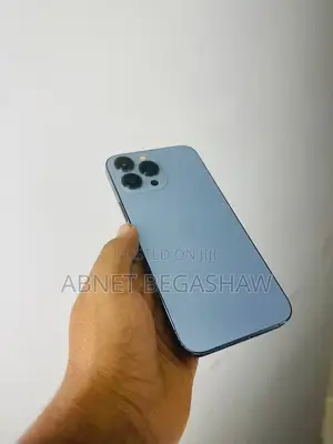 Photo - Apple iPhone 13 Pro Max 256 GB Blue