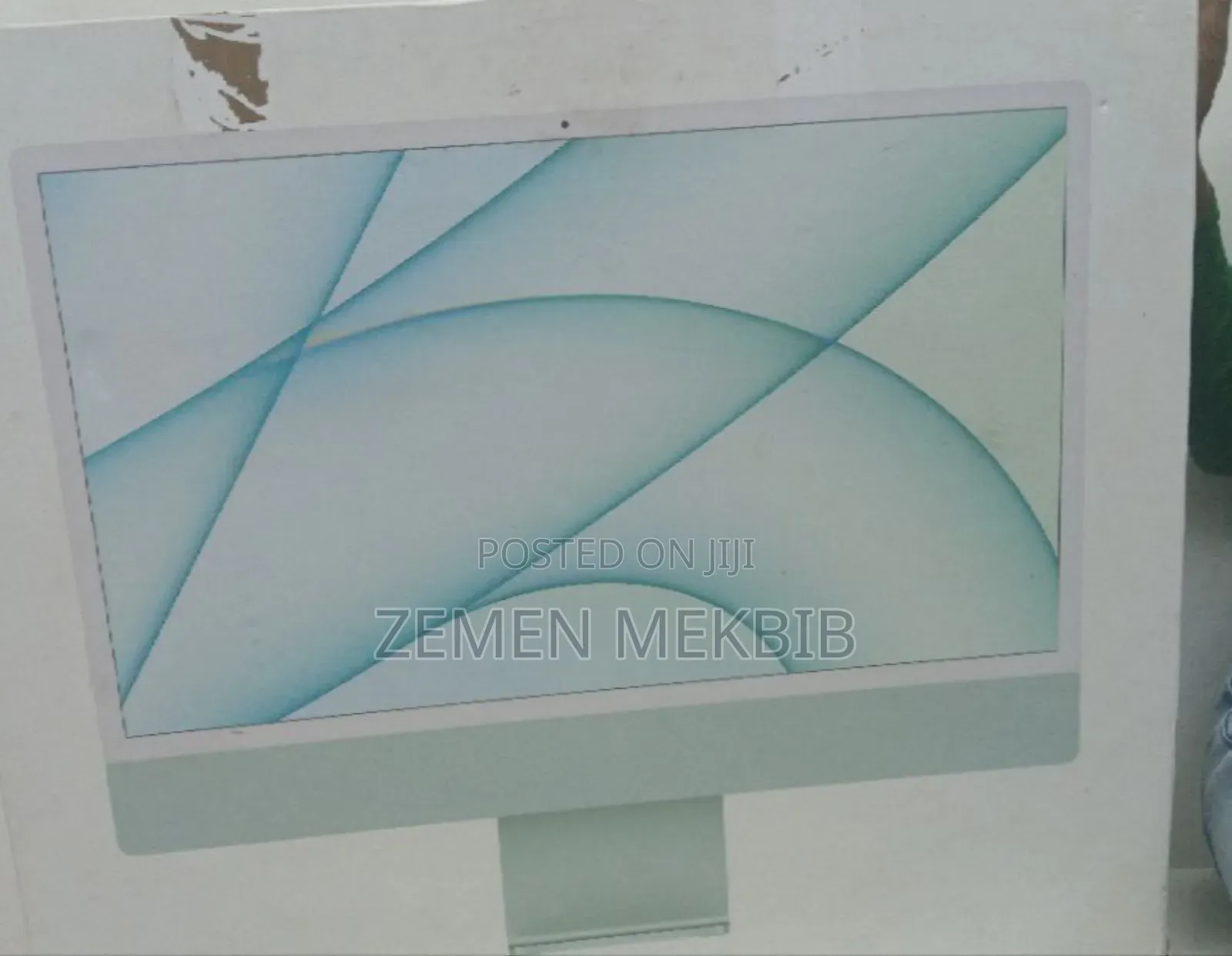 New Laptop Apple MacBook Pro M1 8GB Intel Core I7 SSD 256GB