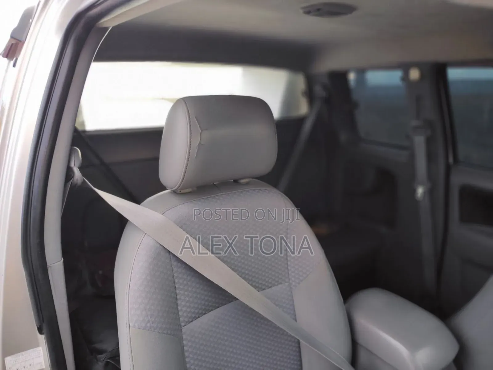 Toyota Hilux 2009 Gold