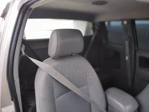 Toyota Hilux 2009 Gold