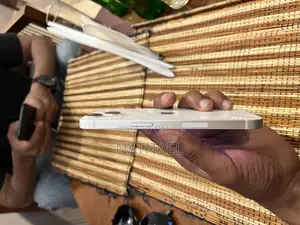 New Apple iPhone 13 128 GB White