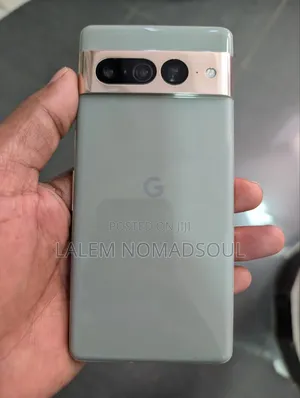 Photo - New Google Pixel 7 Pro 128 GB Green