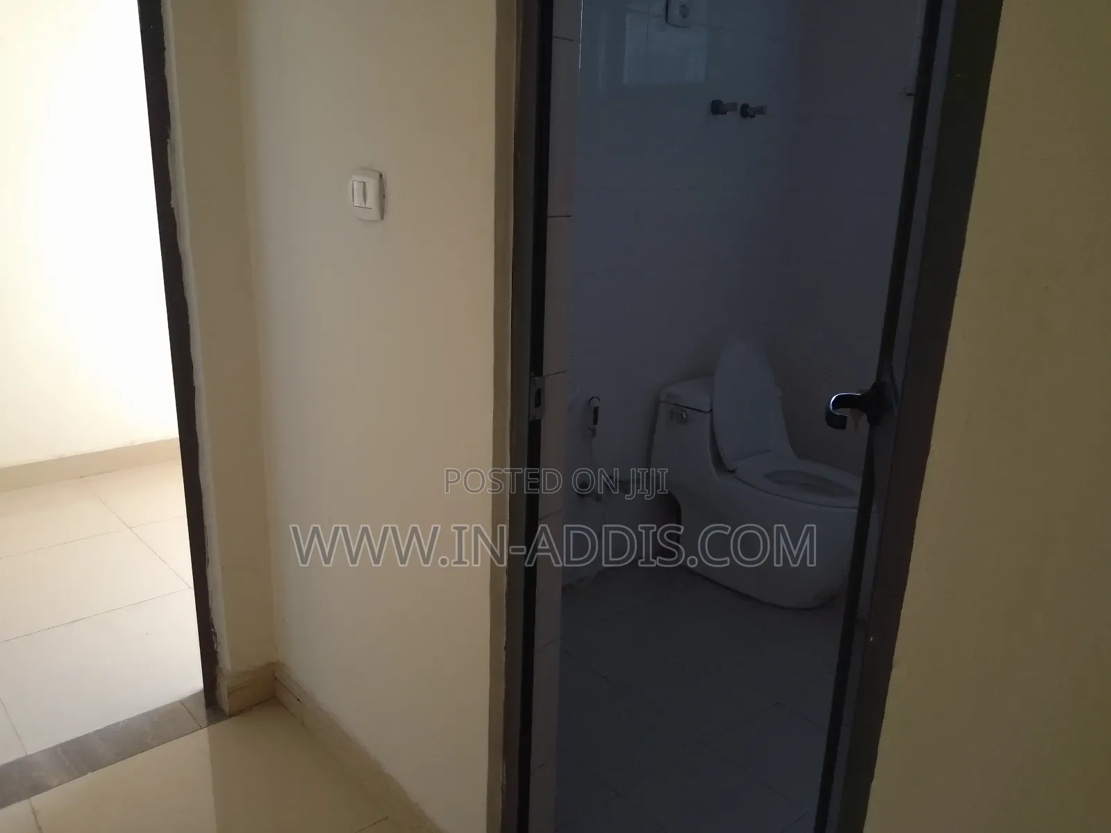 3bdrm Apartment in Yeka for sale