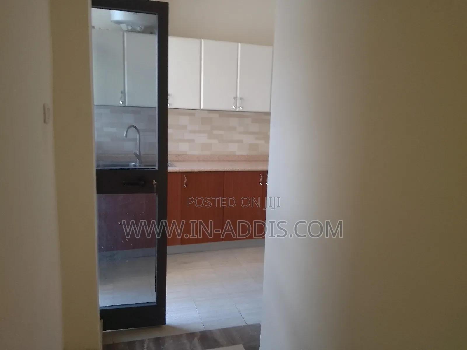 3bdrm Apartment in Yeka for sale