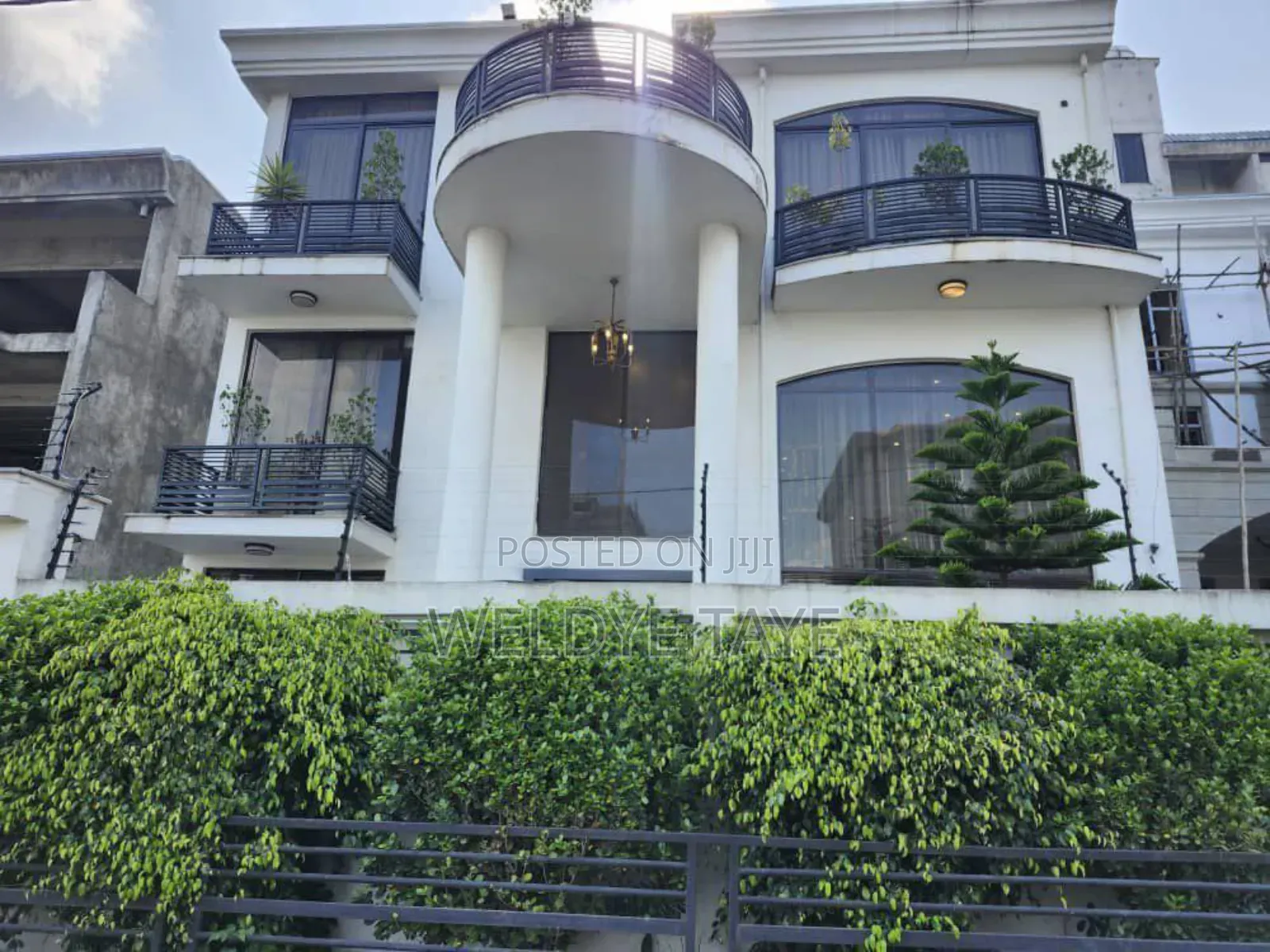 Furnished 7bdrm House in ወንዴ ደላላ, Yeka for sale