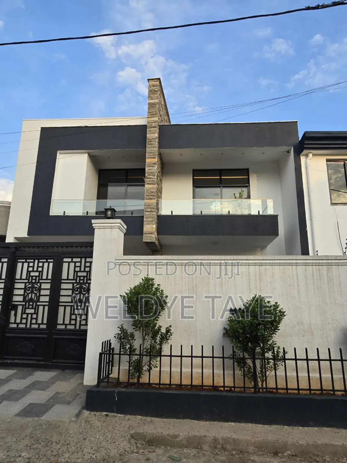 Furnished 6bdrm House in Yeka for sale