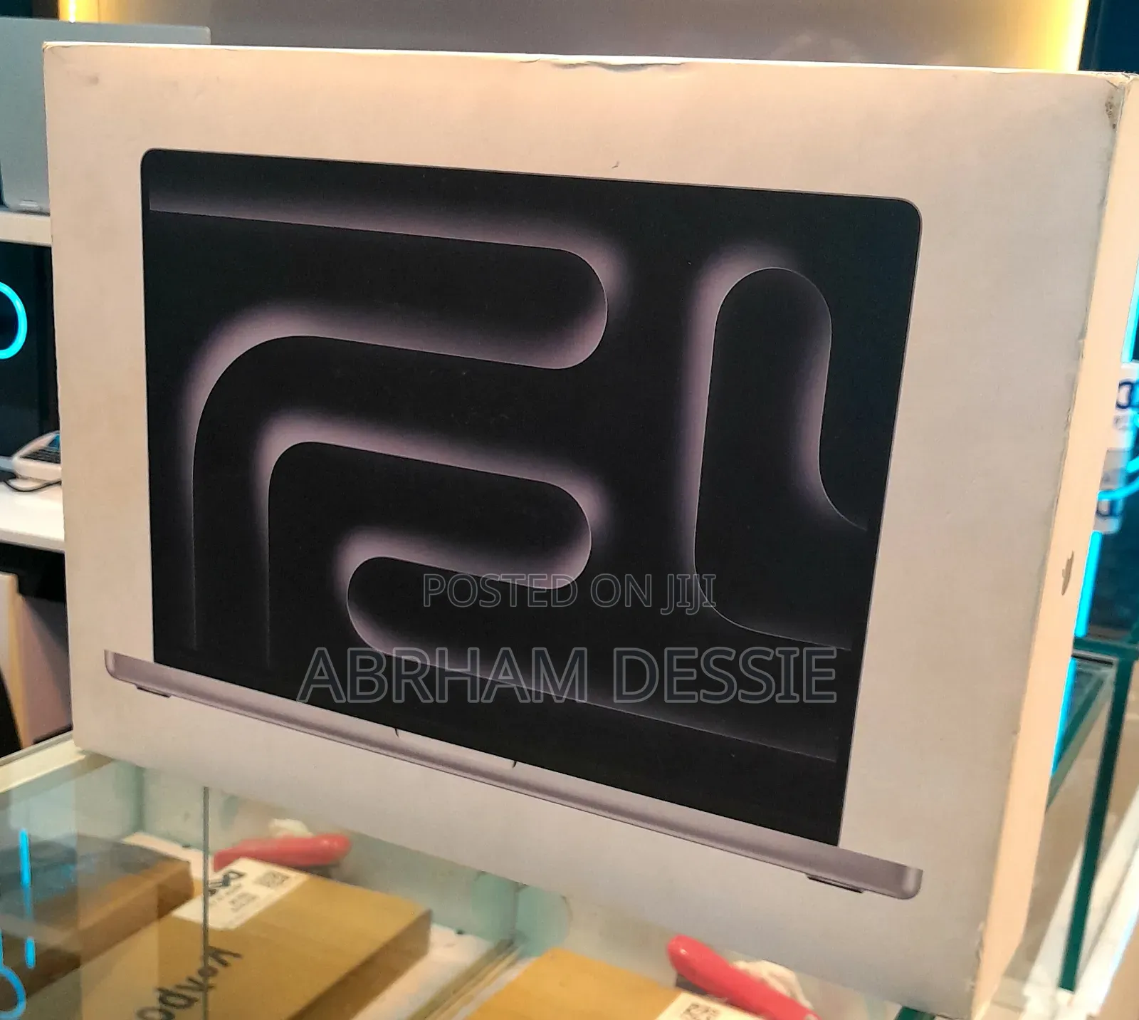 New Apple MacBook Pro 2024 M4 Max 16-Inch 24GB Apple M4 SSD 512GB