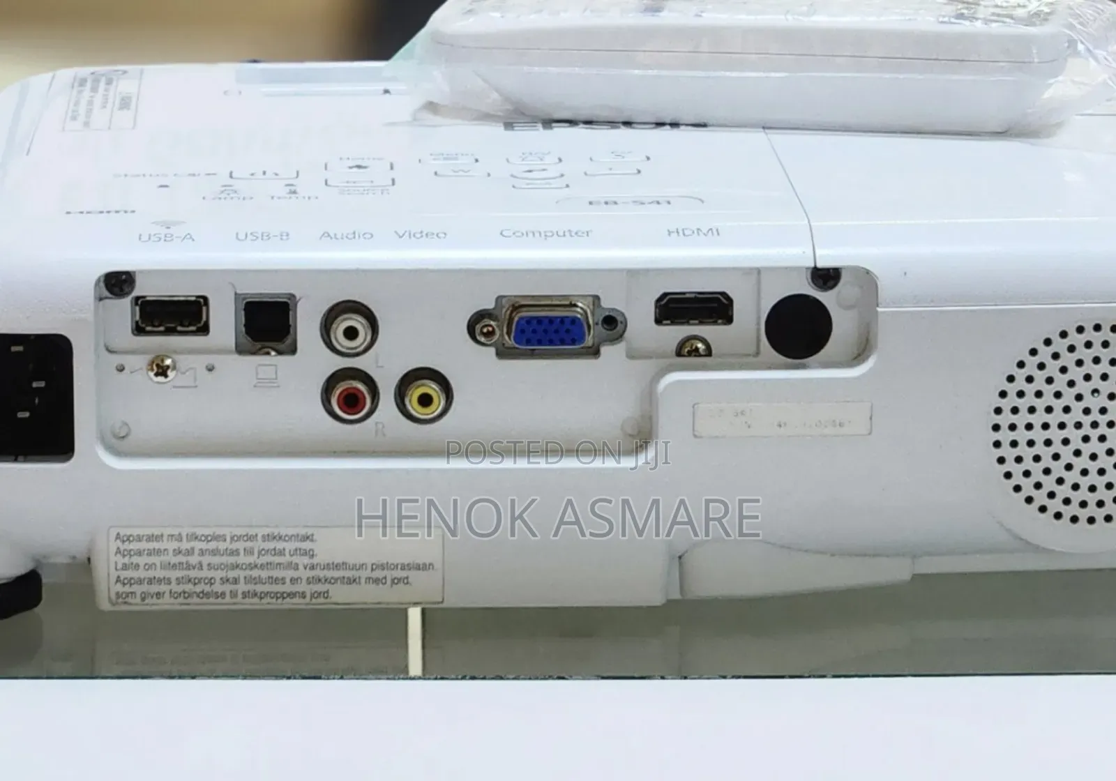 Epson Projector 
Model Name: Eb-S41
  Has Bag and Remote 
Har