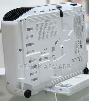 Epson Projector 
Model Name: Eb-S41
  Has Bag and Remote 
Har