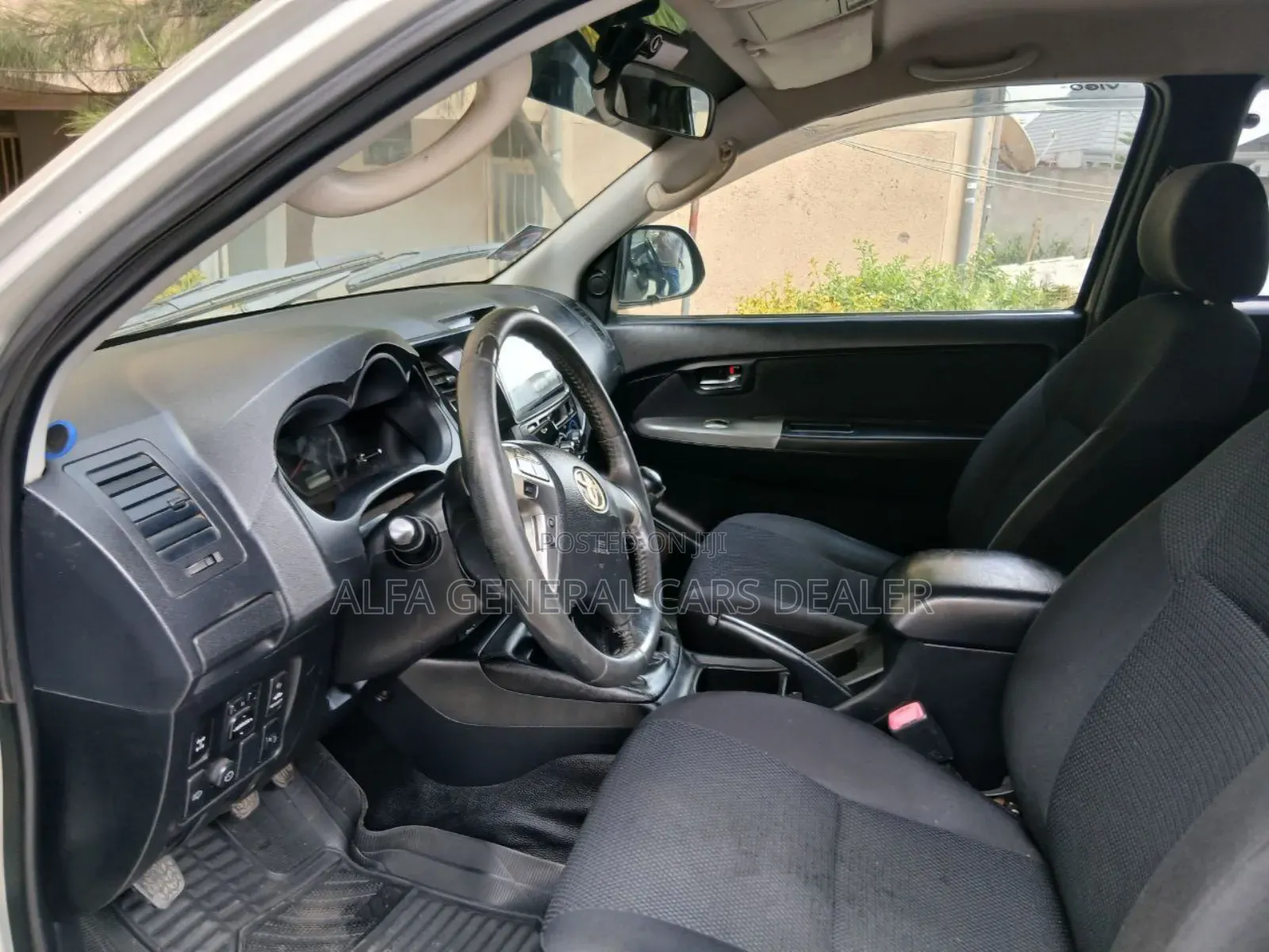 Toyota Hilux 2014 Silver