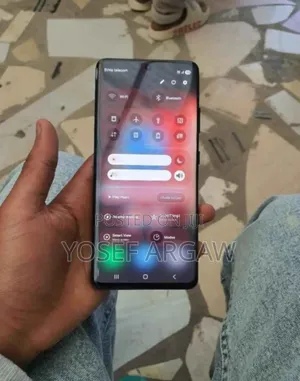 Photo - Samsung Galaxy S21 Ultra 5G 128 GB Gray