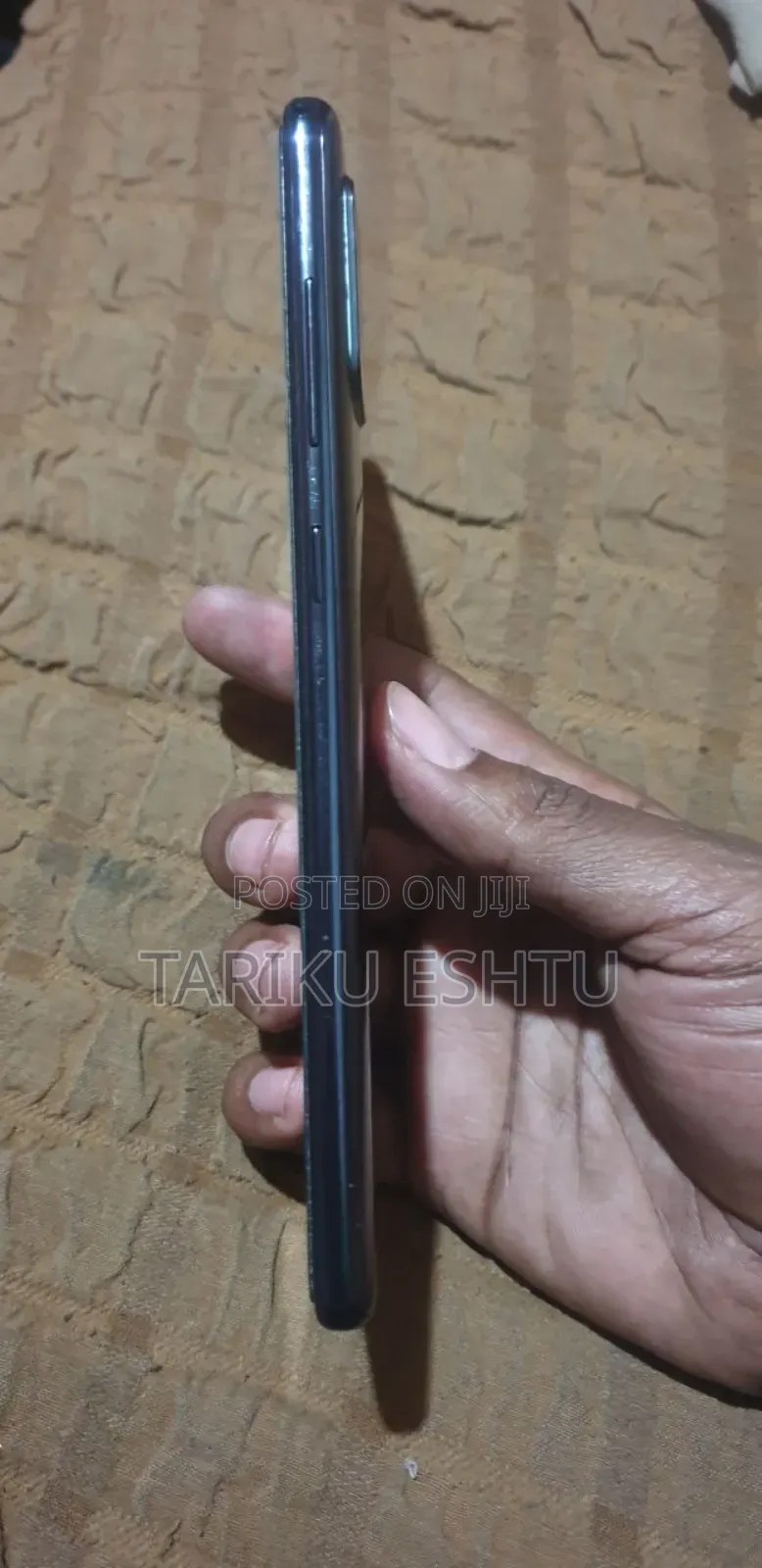 New Samsung Galaxy A71 128 GB Blue