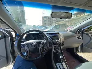 Hyundai Elantra 2013 Silver