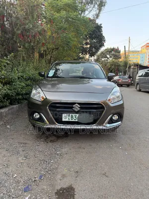 Photo - Suzuki Dzire 2023 Silver