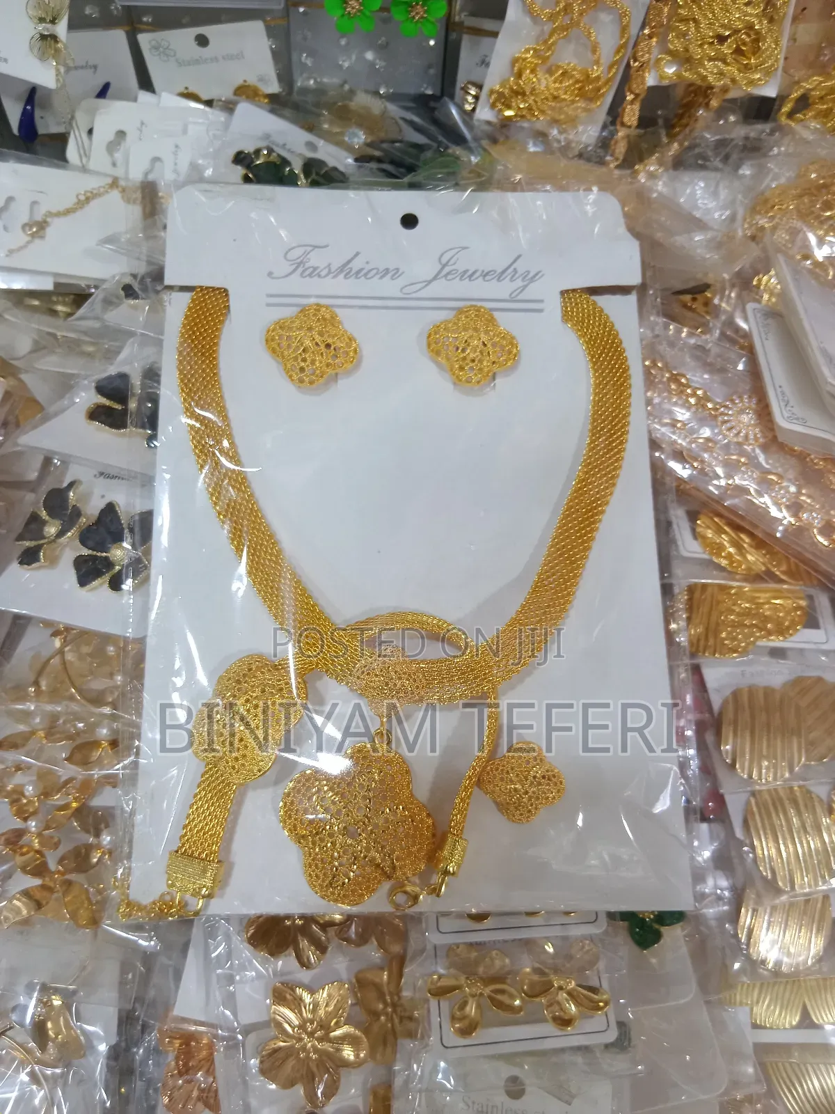 Golden Jewellery Set