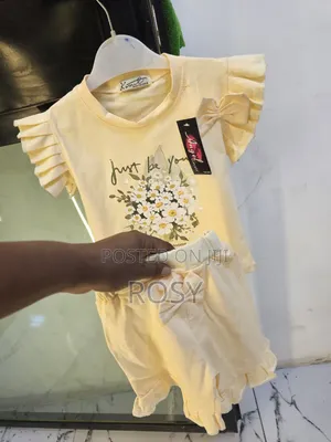 Photo - 2 PCS Girls Short With Shirt