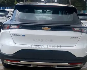 Chevrolet Menlo 61.1 kWh FWD 2023