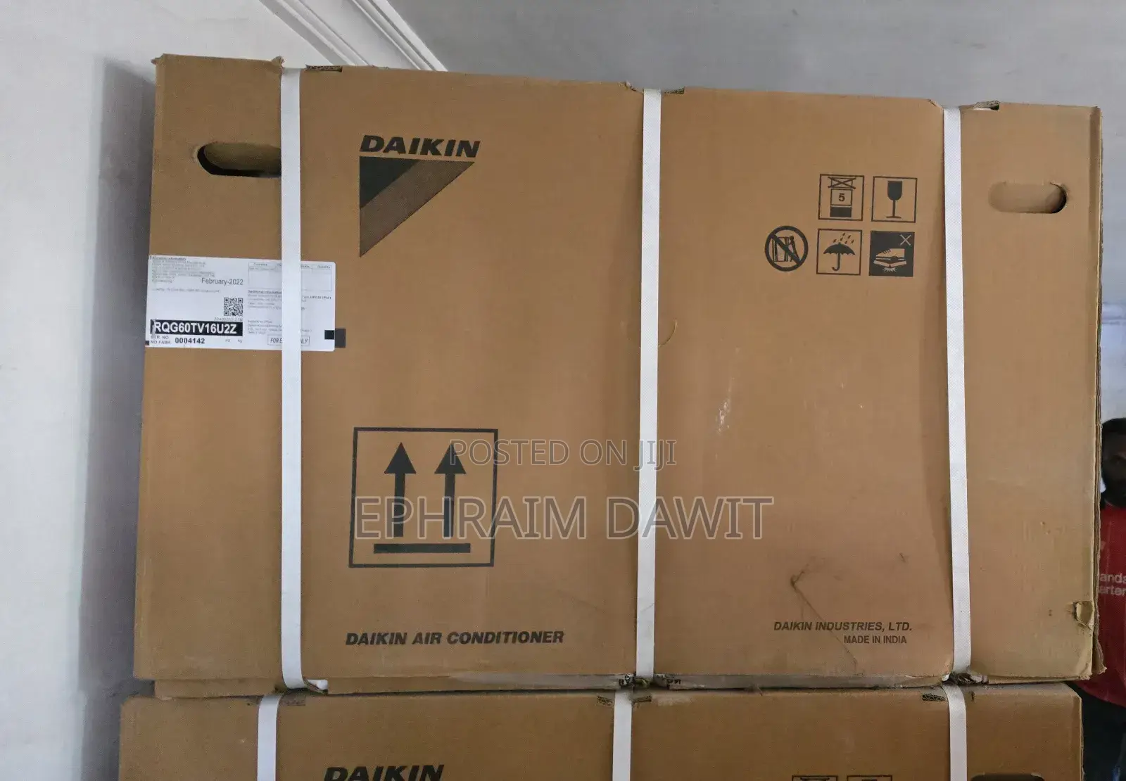 Daikin 24,000 Btu Indoor and Outdoor Ac(Air-Conditioning) Unit