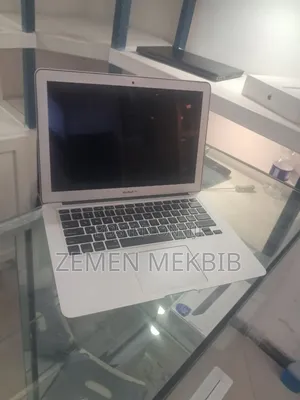 Photo - Laptop Apple MacBook Air 2012 4GB Intel Core I5 SSD 128GB
