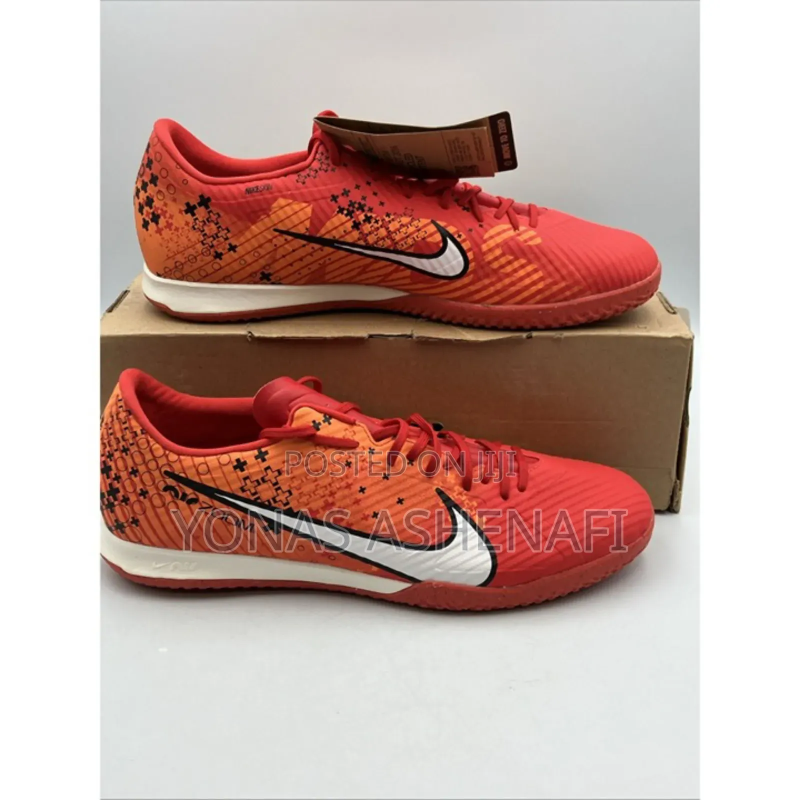 Nike Air Zoom Mercurial Vapor 15 Academy Ic Soccer Shoe