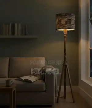 Photo - Wooden Tripod Floor Lamp
