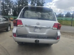 Toyota Land Cruiser 4.5 V8 GX-R 2014 Silver