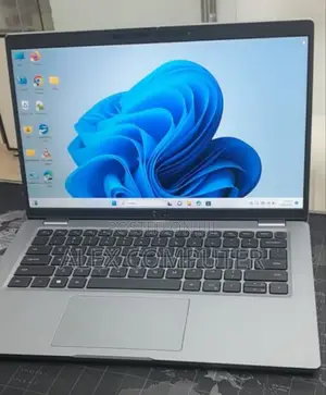 New Laptop Dell 16GB Intel Core I5 SSD 512GB