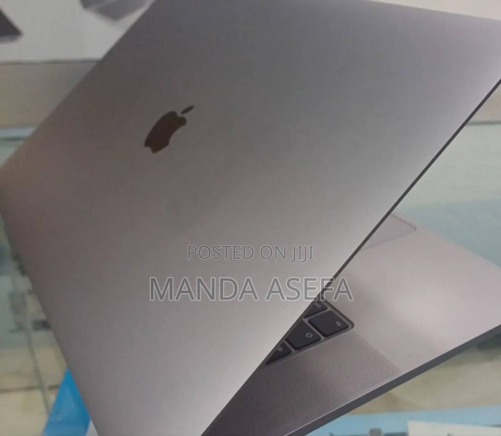 New Laptop Apple MacBook Pro 2019 32GB Intel Core I9 SSD 1T