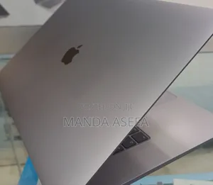 New Laptop Apple MacBook Pro 2019 32GB Intel Core I9 SSD 1T
