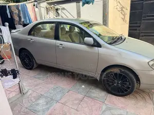 Photo - Toyota Corolla 2003 Silver