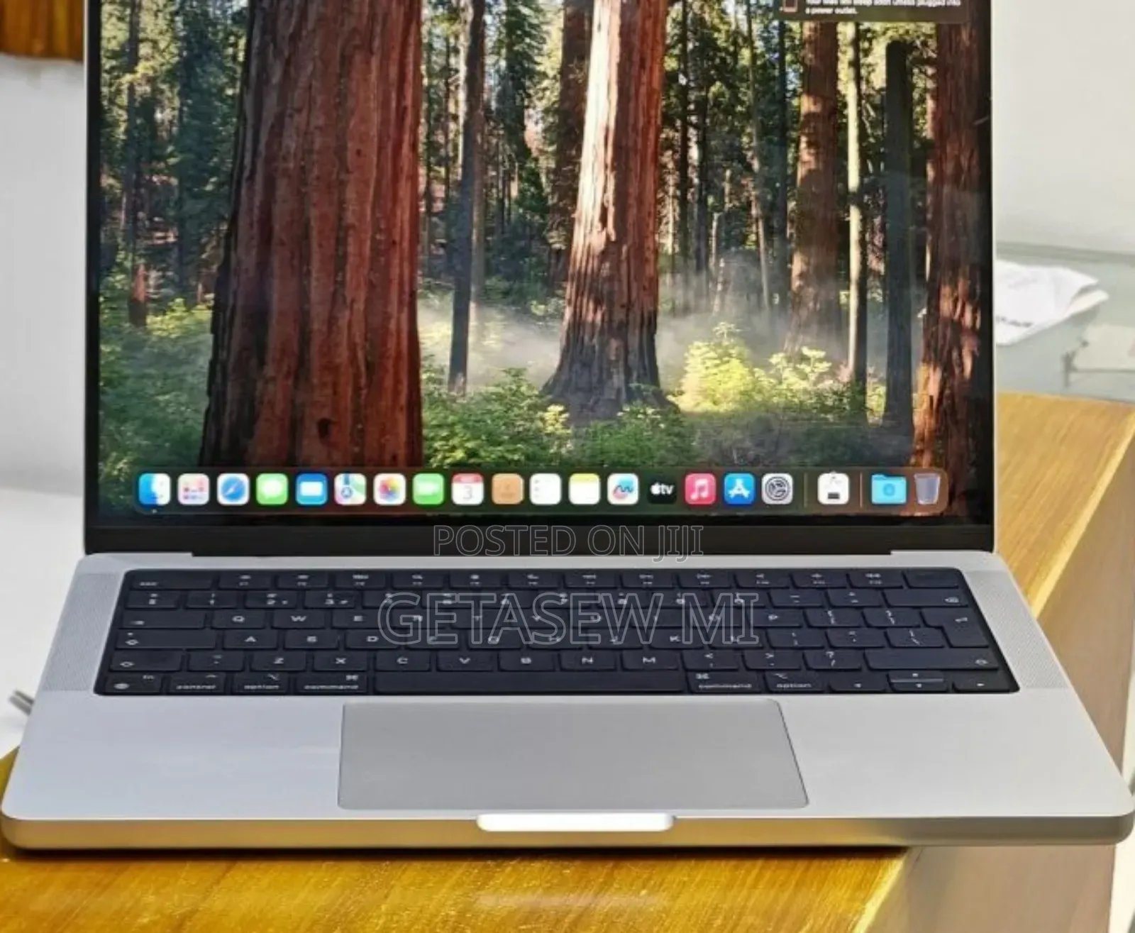 New Laptop Apple MacBook Pro 2021 M1 16GB Apple M1 Pro SSD 512GB