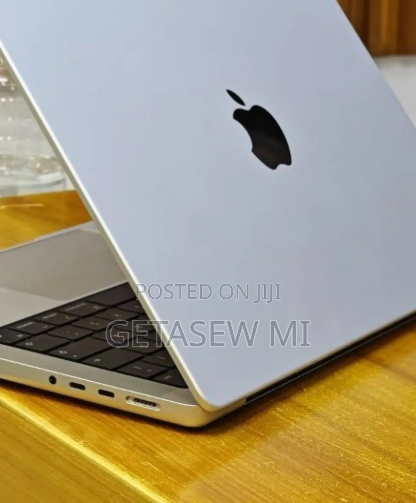 New Laptop Apple MacBook Pro 2021 M1 16GB Apple M1 Pro SSD 512GB