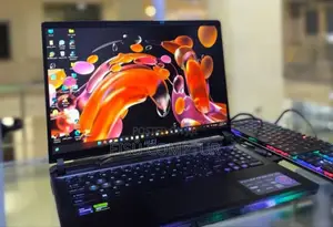 New Laptop MSI Raider GE68HX 13vi-202us 32GB Intel Core I9 SSD 1T