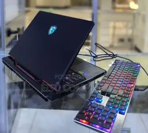 New Laptop MSI Raider GE68HX 13vi-202us 32GB Intel Core I9 SSD 1T