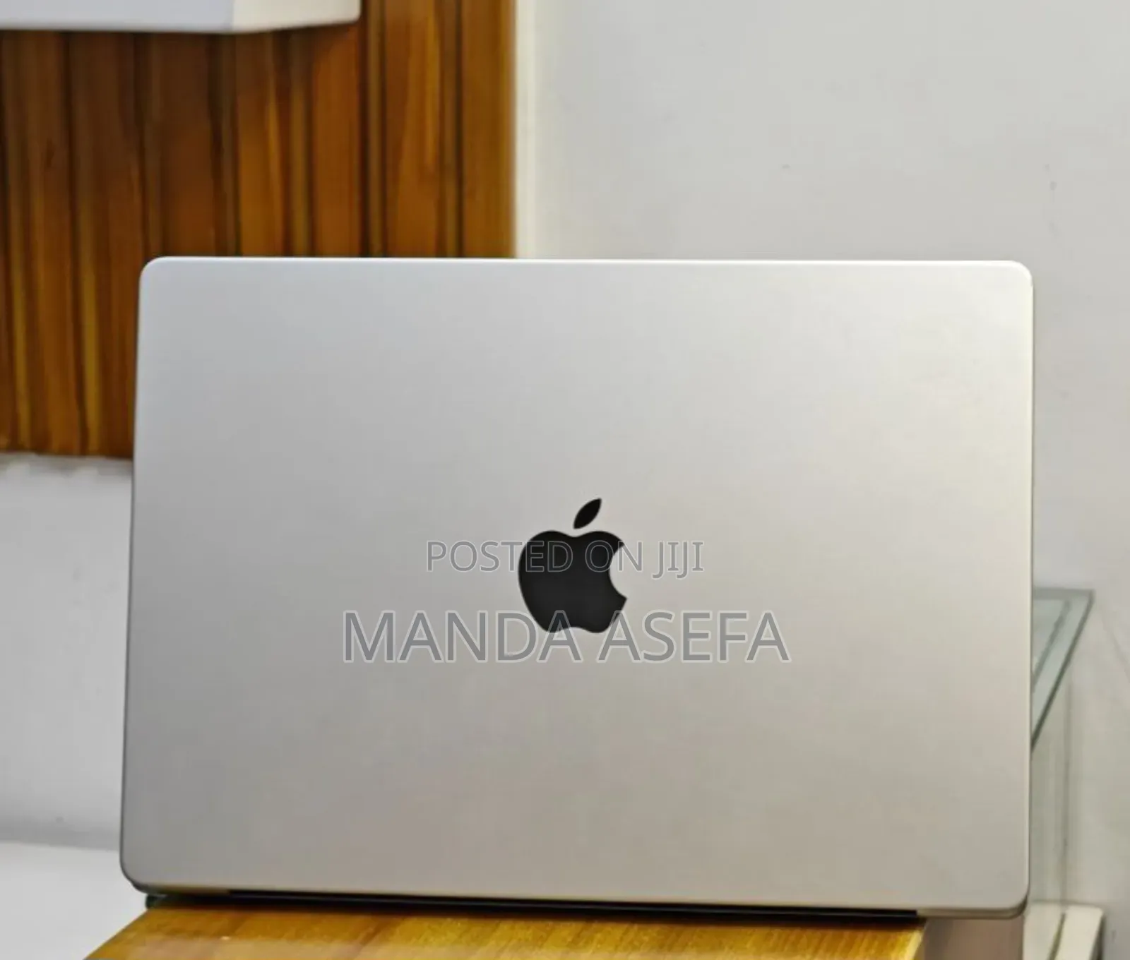 New Laptop Apple MacBook Pro M1 16GB Apple M1 Pro SSD 512GB