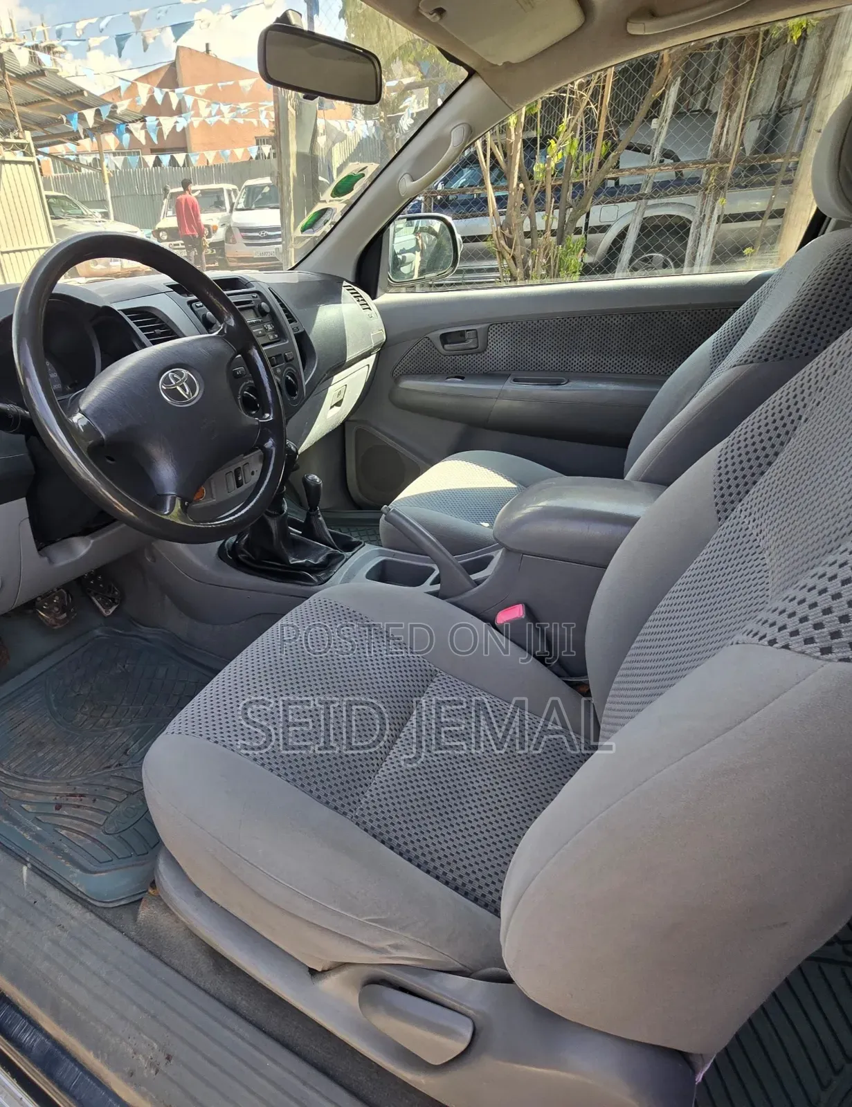 Toyota Hilux 2008 Gray