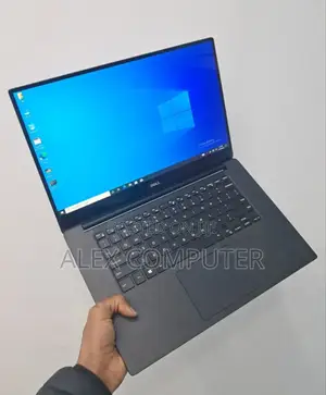 New Laptop Dell Precision 5520 16GB Intel Core I7 SSD 512GB