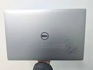 New Laptop Dell Precision 5520 16GB Intel Core I7 SSD 512GB