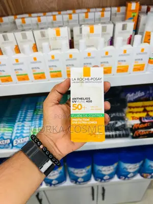 Photo - Laroche Sunscreen 
Oil Control