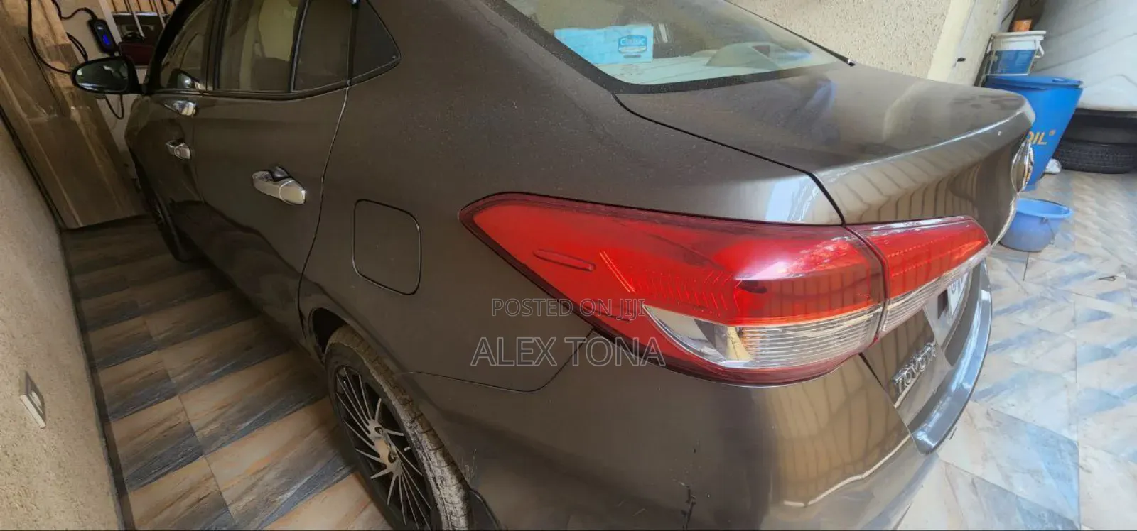 Toyota Yaris 2020 Gray