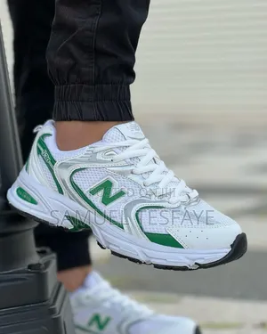 Photo - New Balance 530