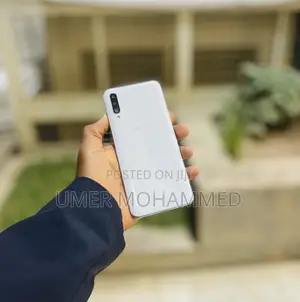 Samsung Galaxy A50 64 GB